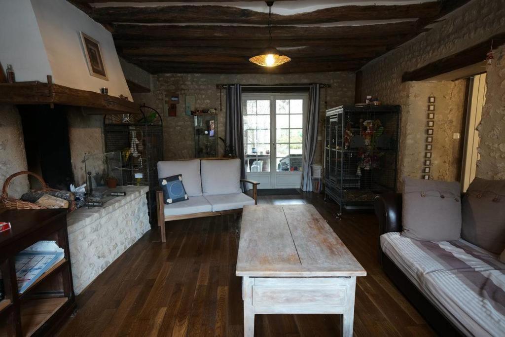 Ancienne Maison Des Templiers Gouillons Εξωτερικό φωτογραφία